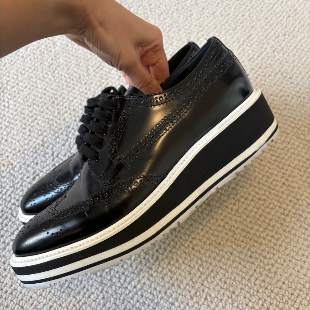 Prada Platform Brogues - 37